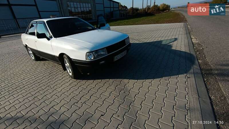 Седан Audi 80 1989 в Ужгороді