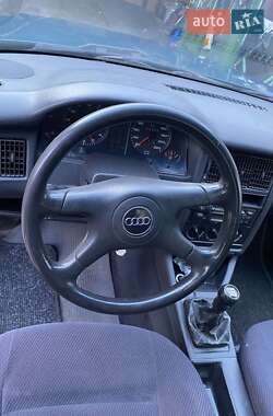 Седан Audi 80 1992 в 