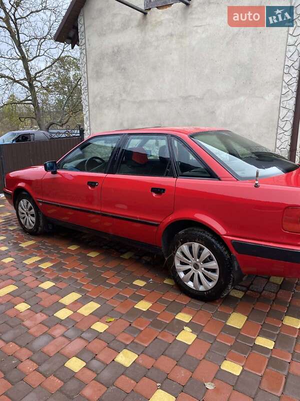 Седан Audi 80 1992 в Кицмани