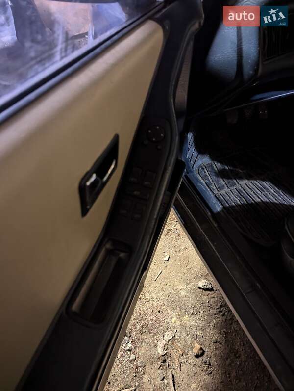 Седан Audi 80 1988 в Бару