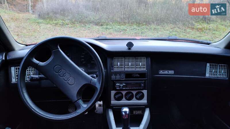 Седан Audi 80 1990 в Ужгороде