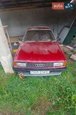 Седан Audi 80 1982 в 