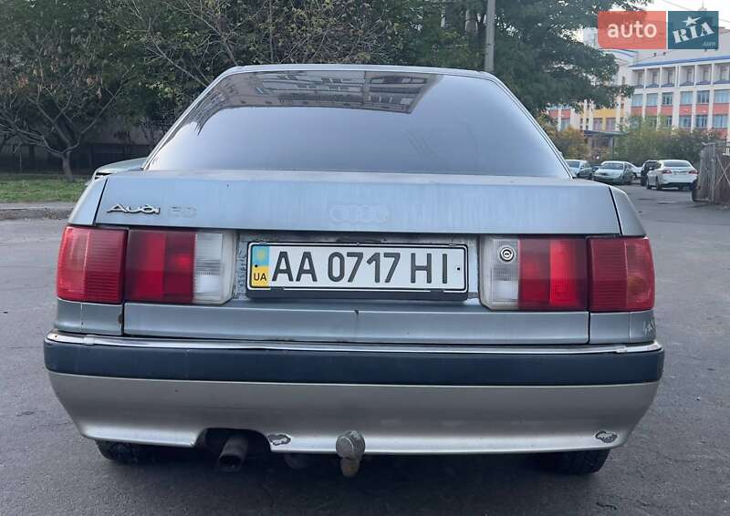 Седан Audi 80 1988 в Киеве