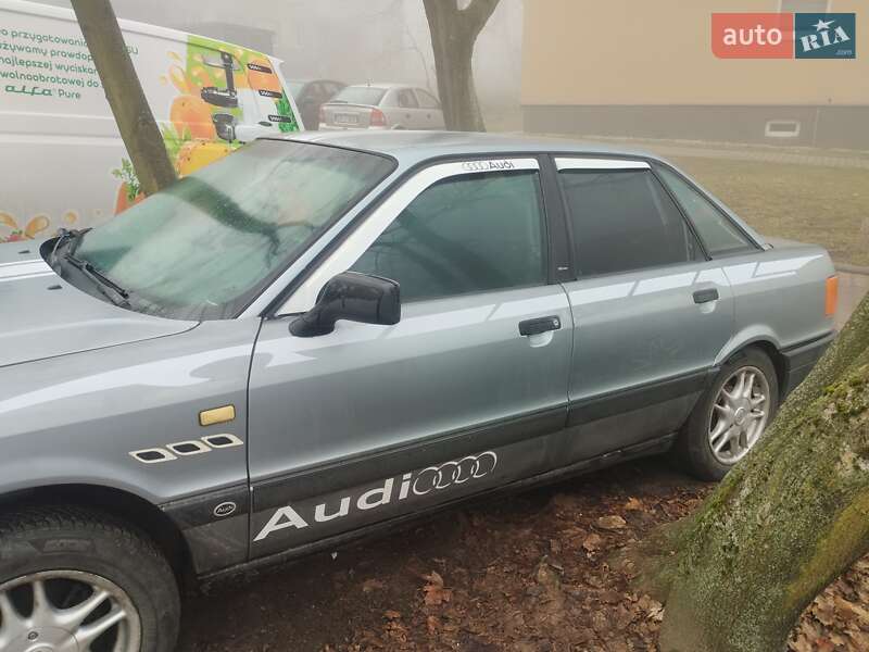 Седан Audi 80 1988 в Сумах
