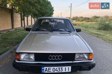 Седан Audi 80 1980 в Дніпрі