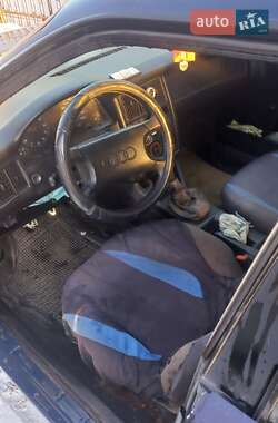 Седан Audi 80 1990 в 