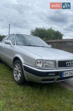 Седан Audi 80 1994 в Коростене