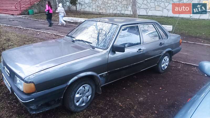 Седан Audi 80 1986 в Кам'янець-Подільському