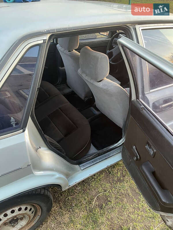 Седан Audi 80 1980 в Днепре
