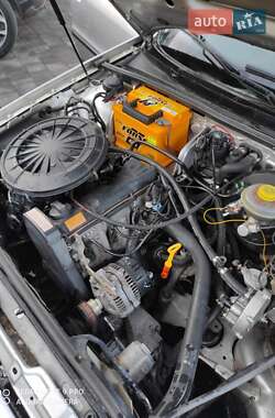 Седан Audi 80 1993 в 