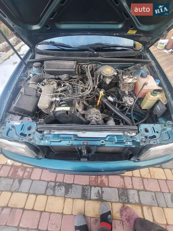 Седан Audi 80 1994 в Стебнику