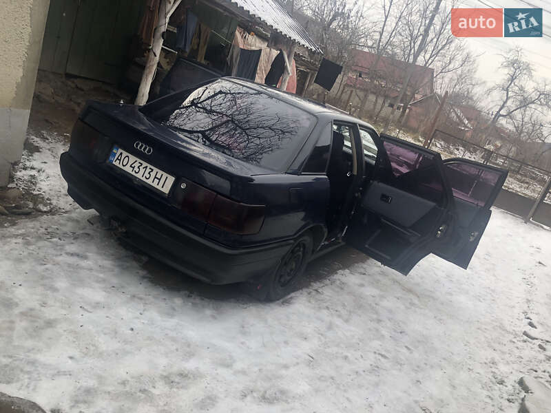 Седан Audi 80 1989 в Турьих Реметах