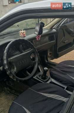 Седан Audi 80 1990 в 