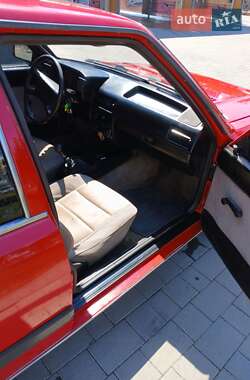 Седан Audi 80 1985 в 