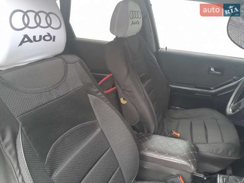 Седан Audi 80 1990 в Барановке