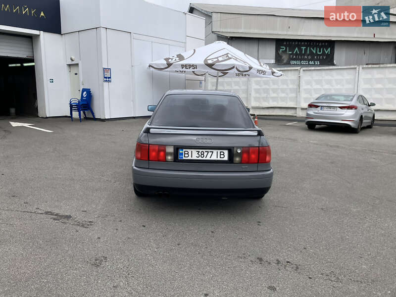 Седан Audi 80 1994 в Киеве