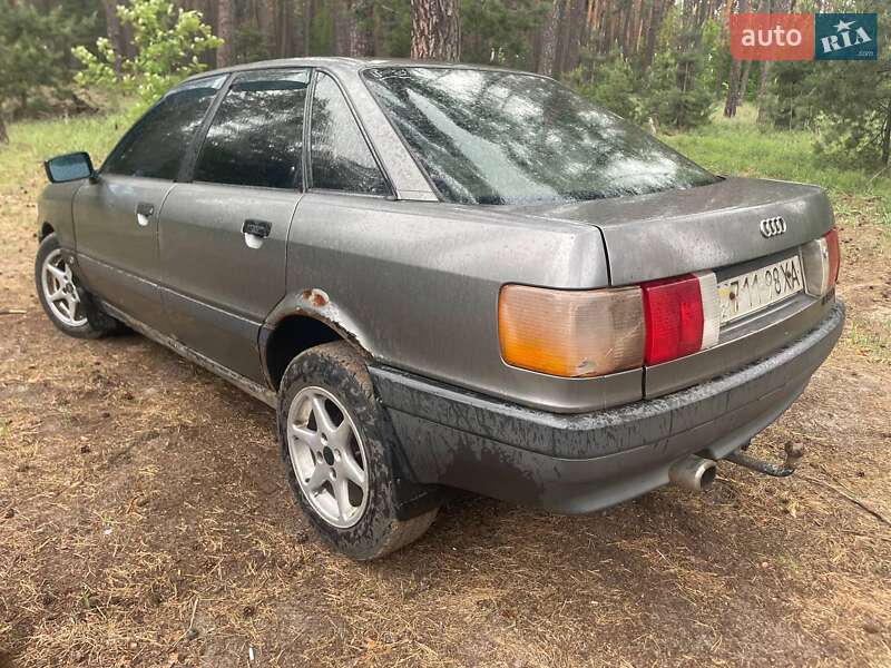 Седан Audi 80 1988 в Змиеве