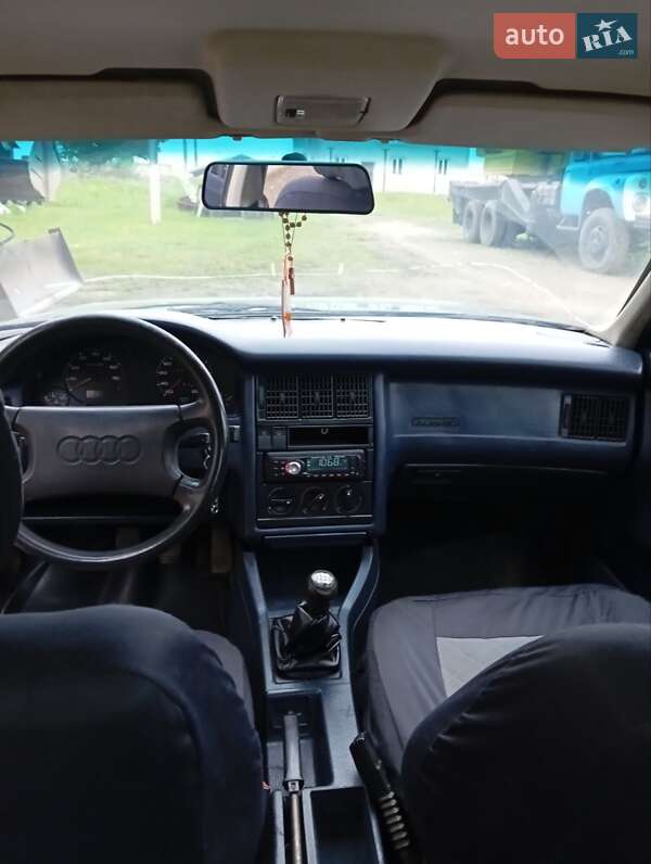 Седан Audi 80 1987 в Снятине