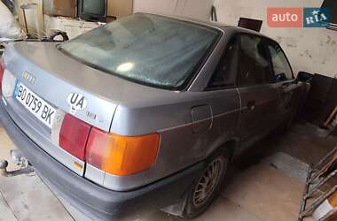 Седан Audi 80 1987 в 