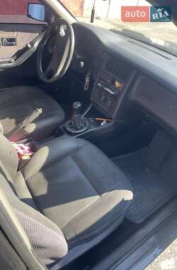 Седан Audi 80 1992 в 