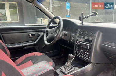 Седан Audi 80 1994 в 