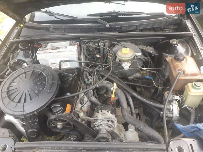 Універсал Audi 80 1993 в Косові