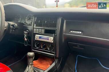 Седан Audi 80 1990 в 