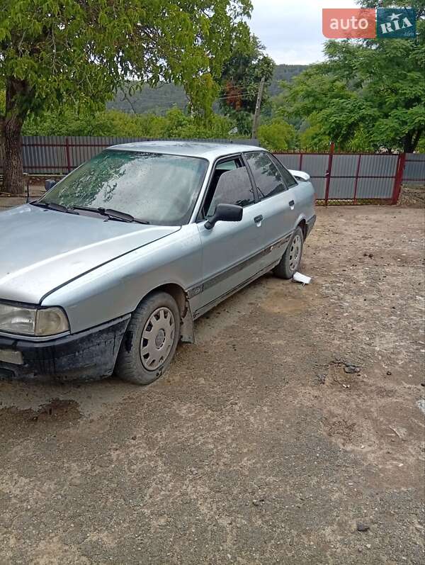 Седан Audi 80 1989 в Кременце