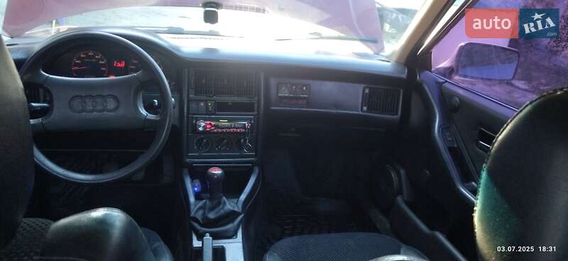 Седан Audi 80 1986 в Миронівці