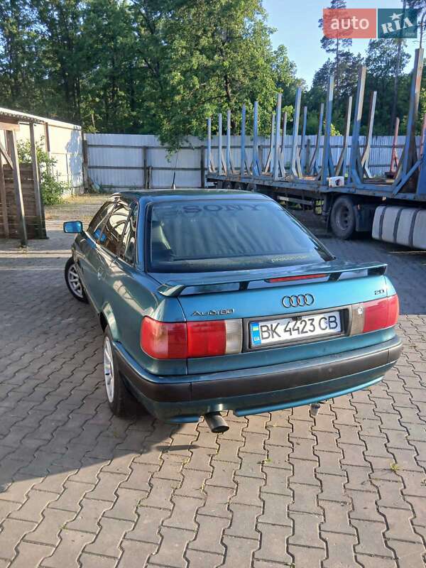 Седан Audi 80 1992 в Ровно