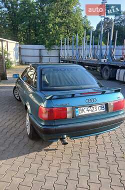 Седан Audi 80 1992 в 