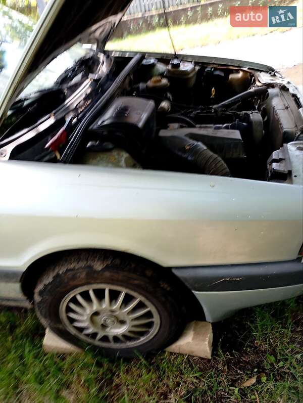Седан Audi 80 1989 в Береговому