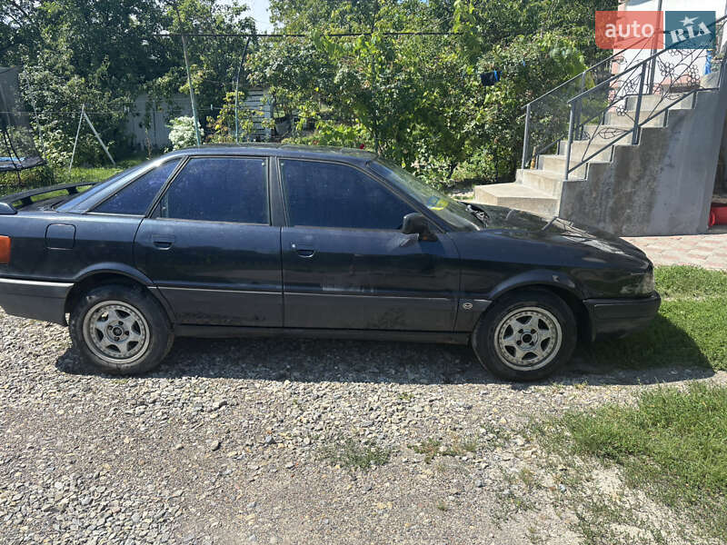 Седан Audi 80 1990 в Хотине