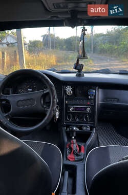 Седан Audi 80 1992 в 