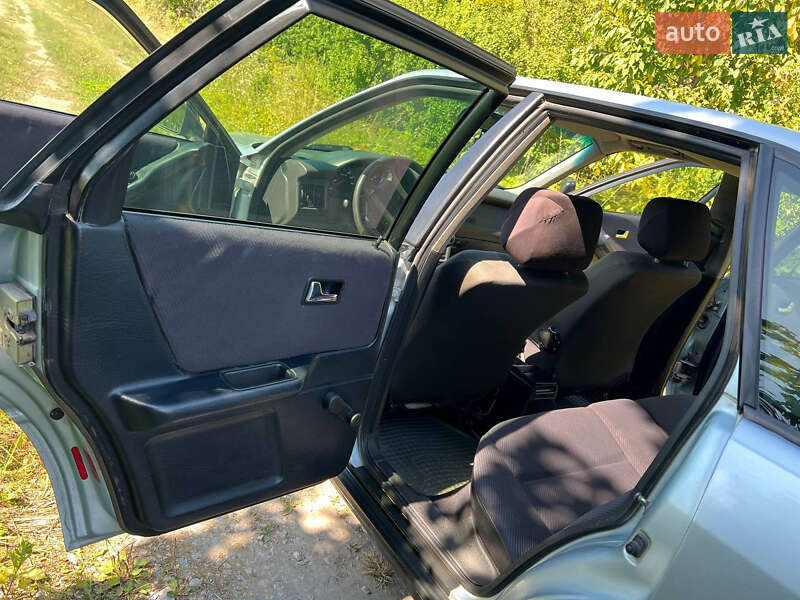 Седан Audi 80 1992 в Радехове