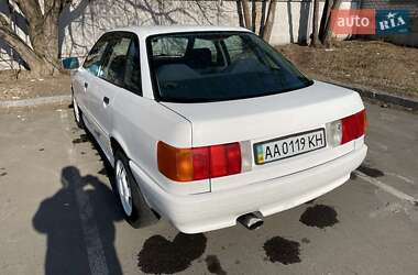 Седан Audi 80 1990 в  фото 4 Седан Audi 80 1990 в