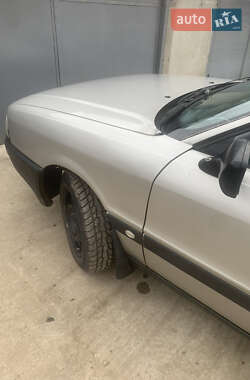 Седан Audi 80 1988 в  фото 4 Седан Audi 80 1988 в