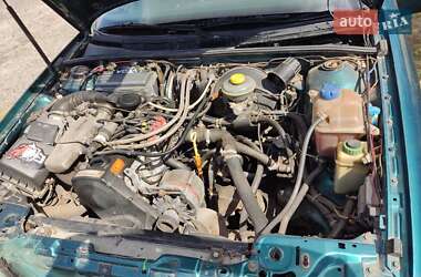 Седан Audi 80 1993 в 