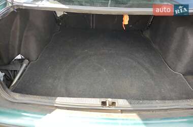 Седан Audi 80 1993 в 