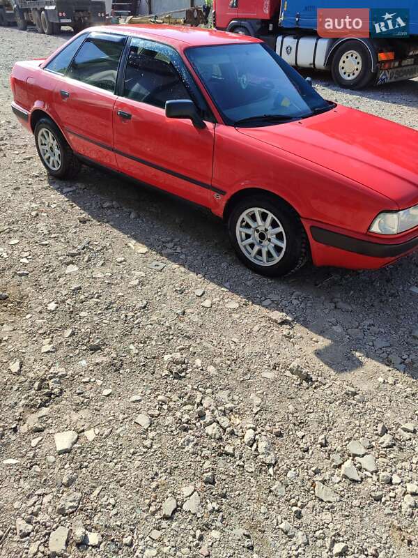 Седан Audi 80 1994 в Монастырище