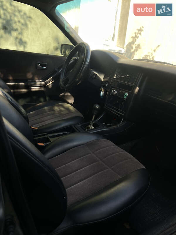 Седан Audi 80 1987 в Днепре