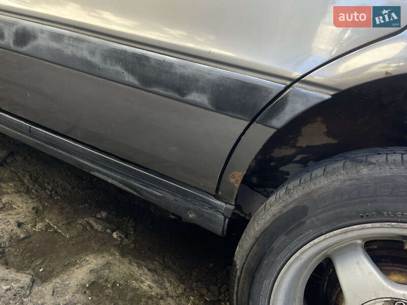 Седан Audi 80 1987 в Днепре