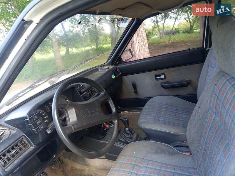 Седан Audi 80 1986 в 