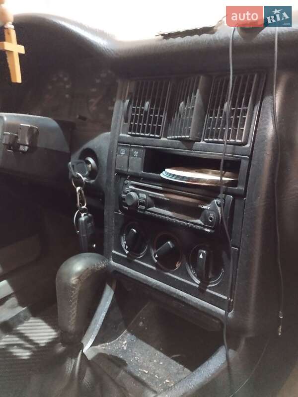 Седан Audi 80 1988 в Дружбе фото 3 Седан Audi 80 1988 в Дружбе