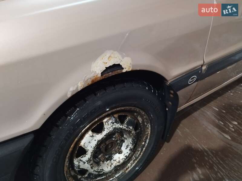 Седан Audi 80 1988 в Дружбе фото 14 Седан Audi 80 1988 в Дружбе