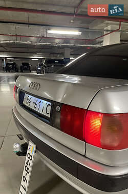 Седан Audi 80 1988 в 