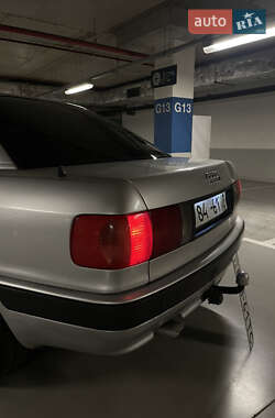 Седан Audi 80 1988 в 
