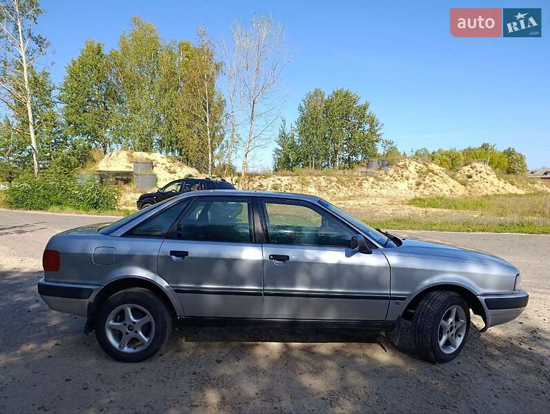 Седан Audi 80 1992 в Городні фото 3 Седан Audi 80 1992 в Городні