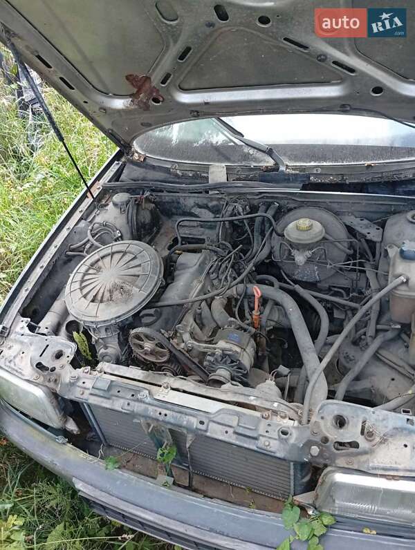Седан Audi 80 1993 в Дрогобыче