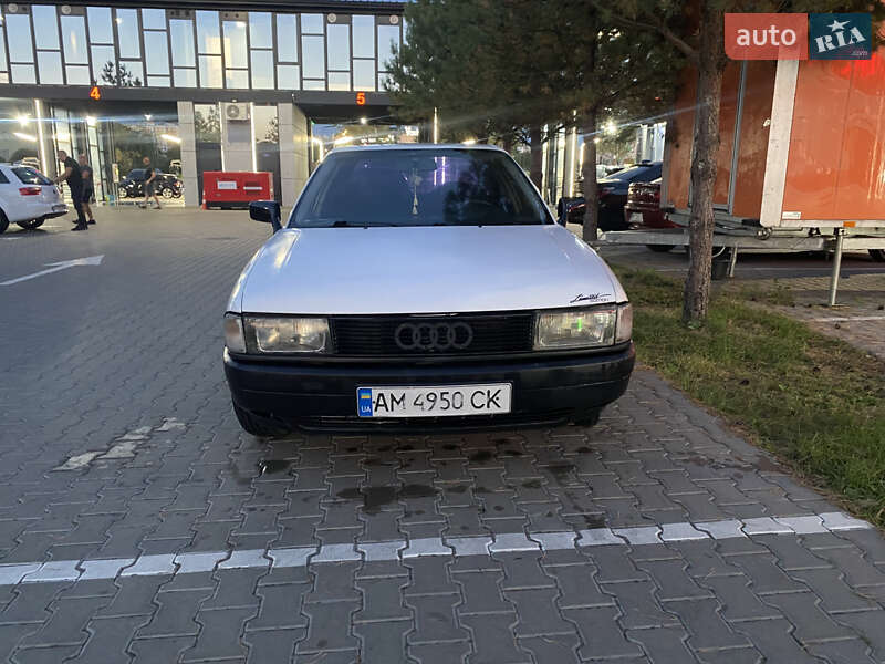Седан Audi 80 1988 в Ровно